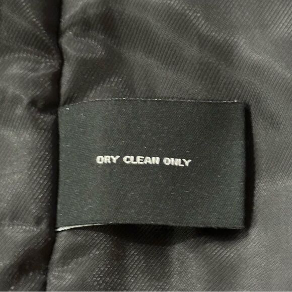 LONDON FOG Men’s Wool Blend Classic Single Breasted Coat in the Size Medium - Picture 13 of 16